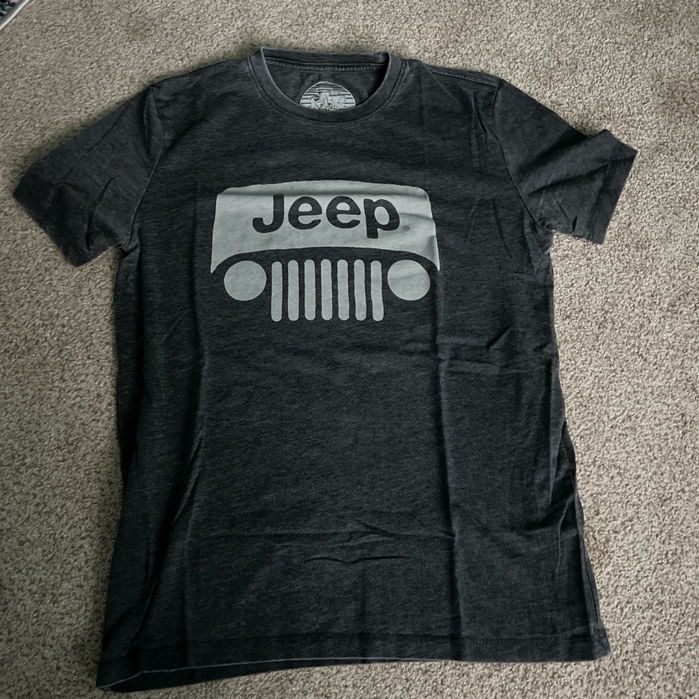 Jeep Men's Charcoal Tee with Iconic Logo